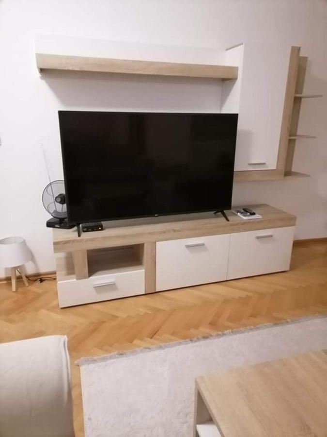 Dobi Apartmani Wing Jagodina Exteriör bild