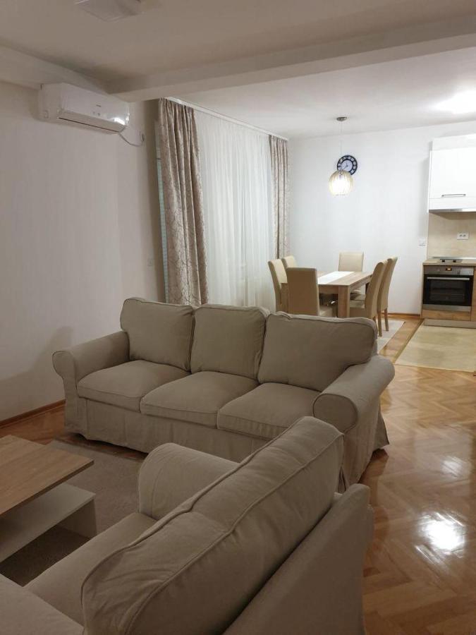 Dobi Apartmani Wing Jagodina Exteriör bild