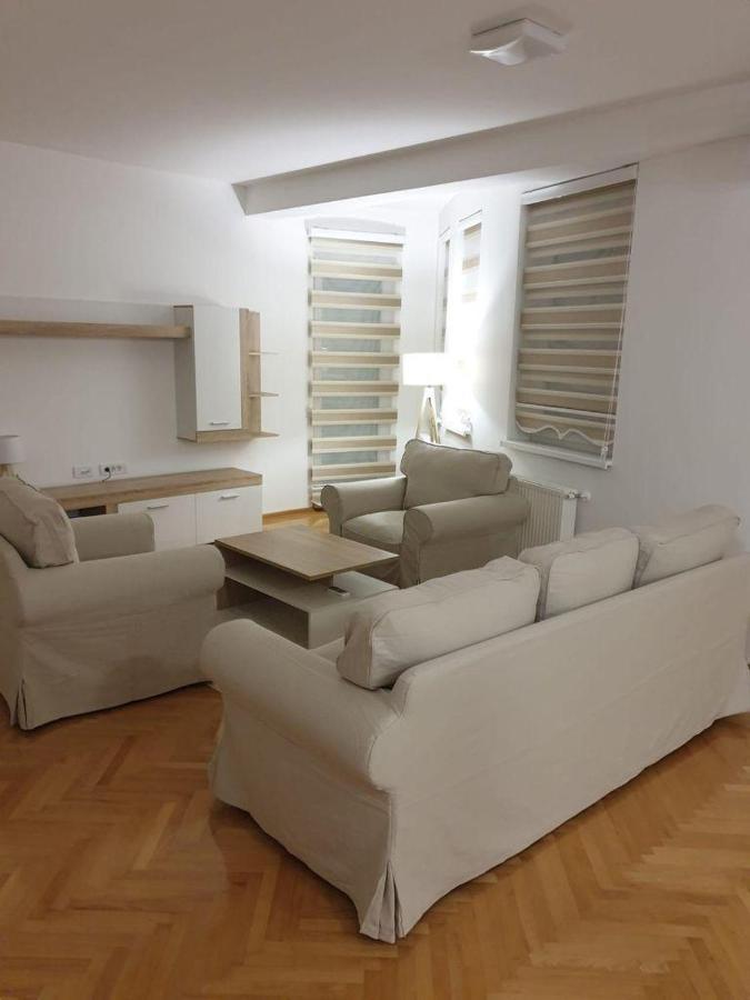 Dobi Apartmani Wing Jagodina Exteriör bild