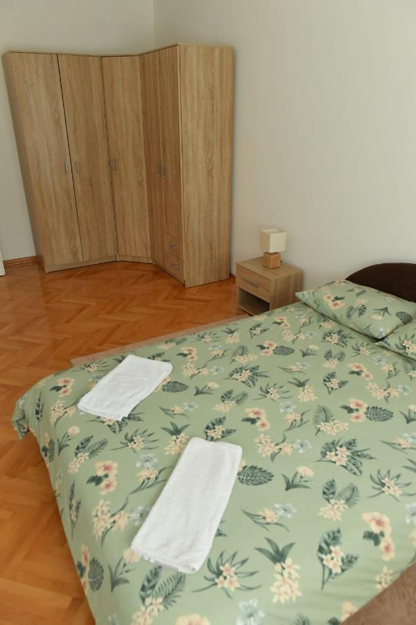 Dobi Apartmani Wing Jagodina Exteriör bild