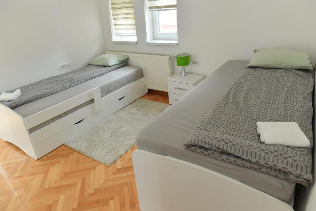 Dobi Apartmani Wing Jagodina Exteriör bild