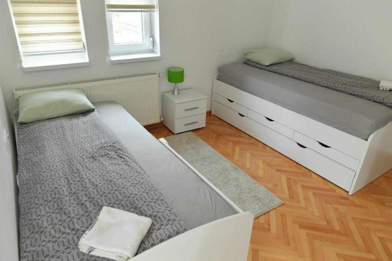 Dobi Apartmani Wing Jagodina Exteriör bild