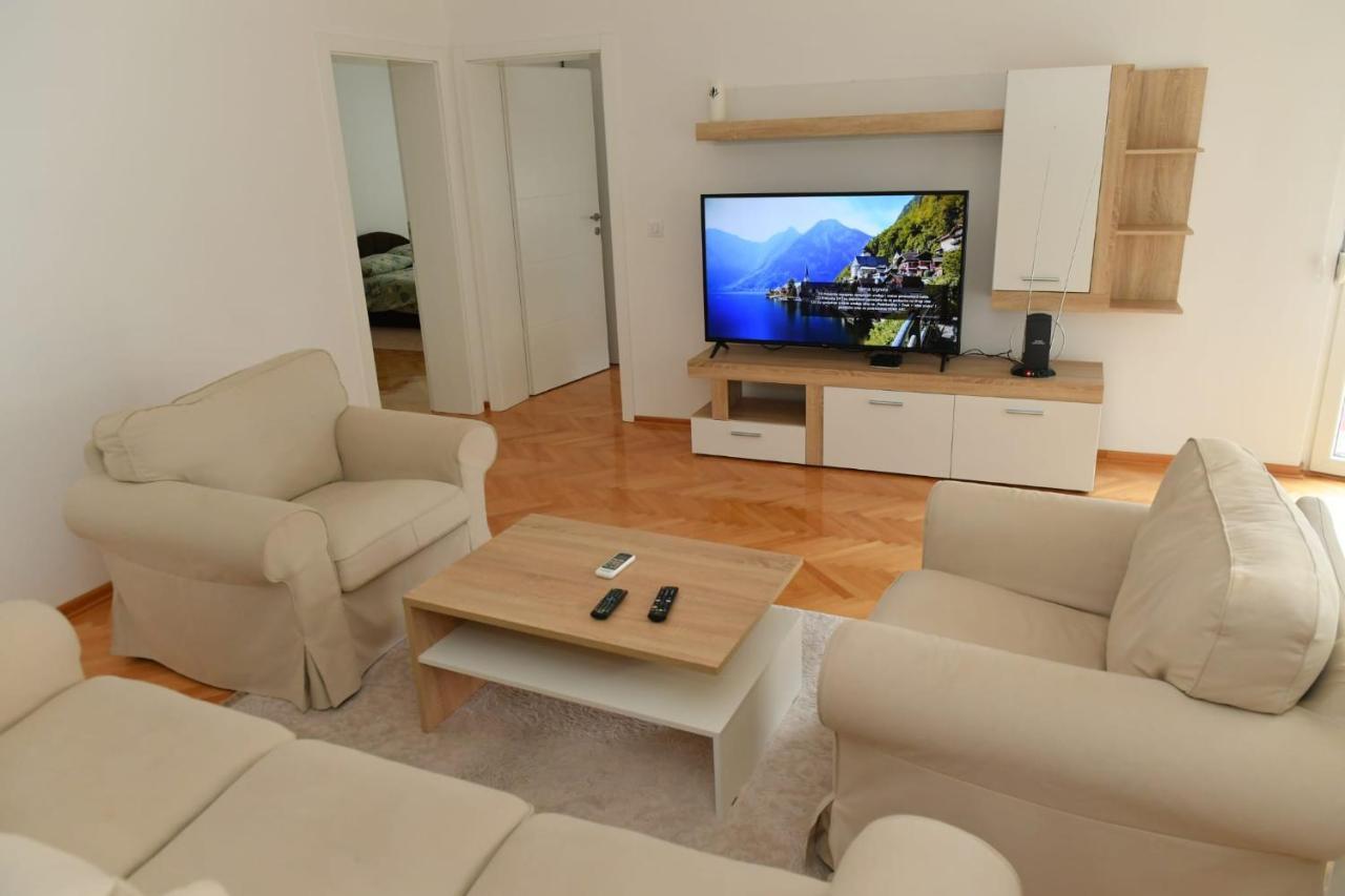 Dobi Apartmani Wing Jagodina Exteriör bild