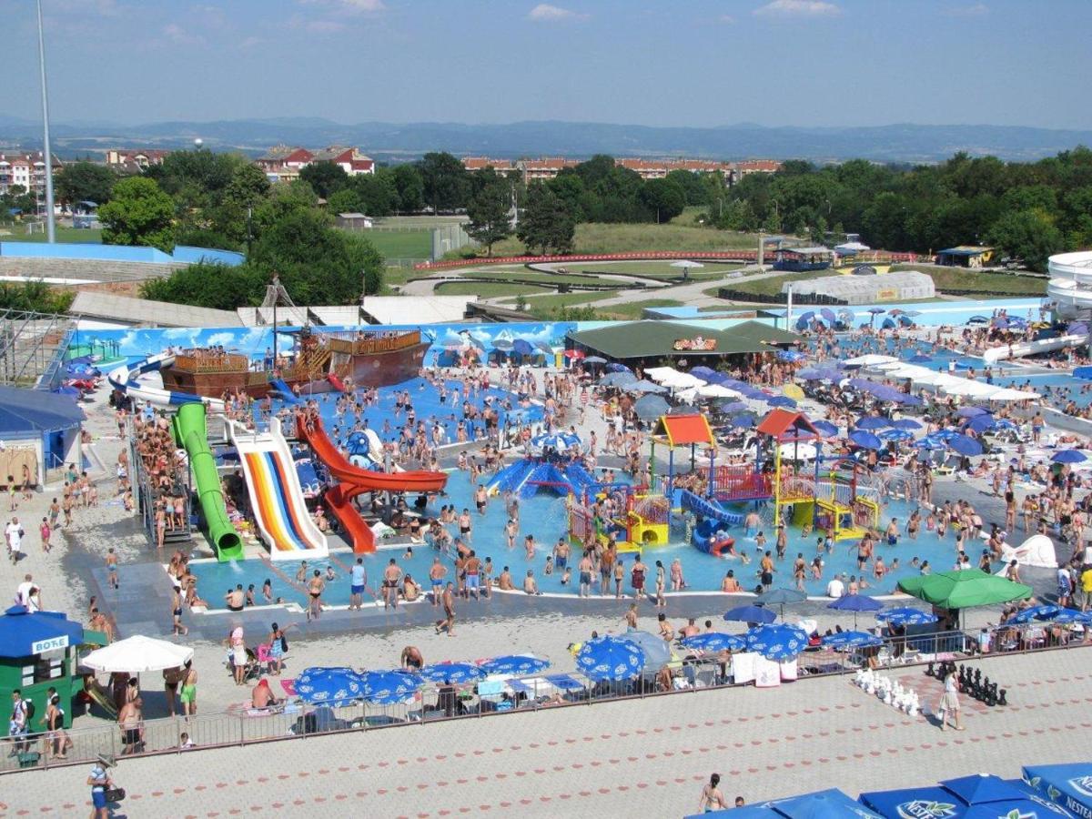 Dobi Apartmani Wing Jagodina Exteriör bild