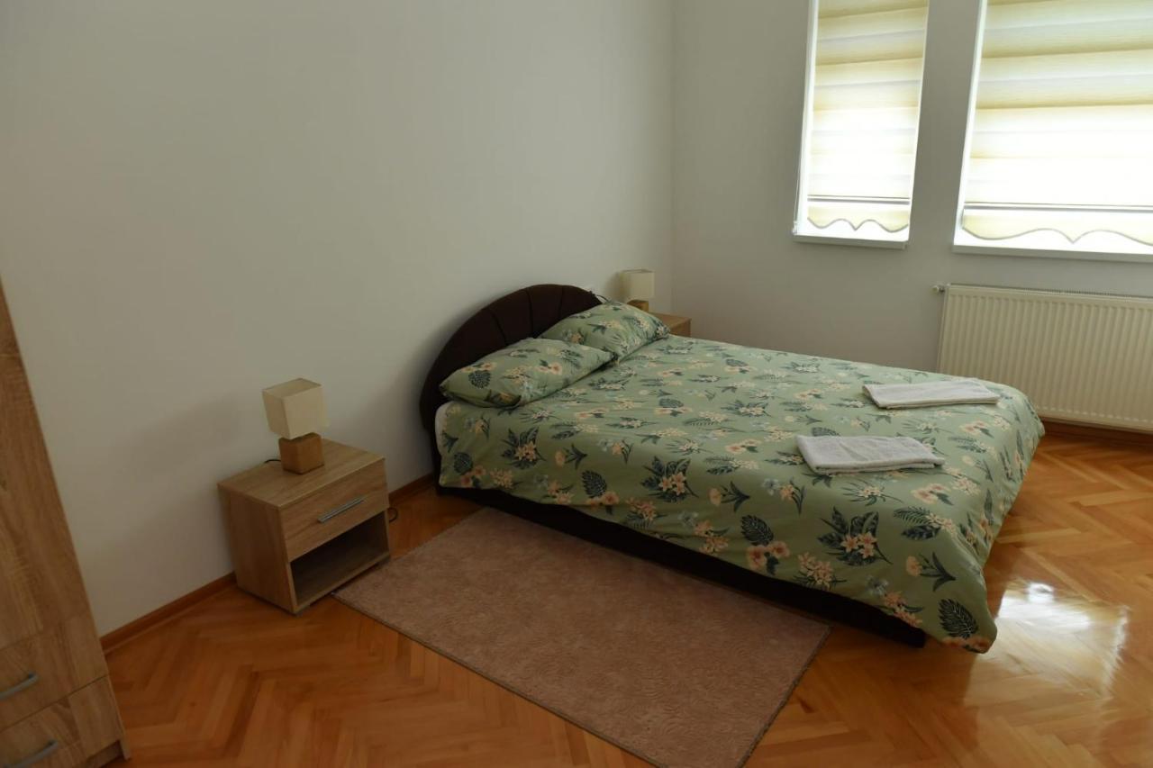 Dobi Apartmani Wing Jagodina Exteriör bild